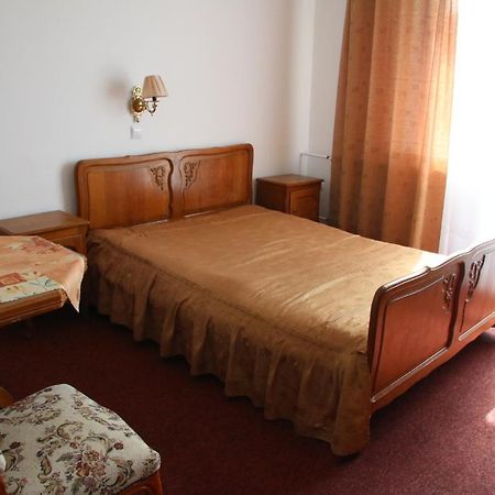 クリニツァ・ズドルイ Domy Wczasowe Tryumfy Bed & Breakfast エクステリア 写真
