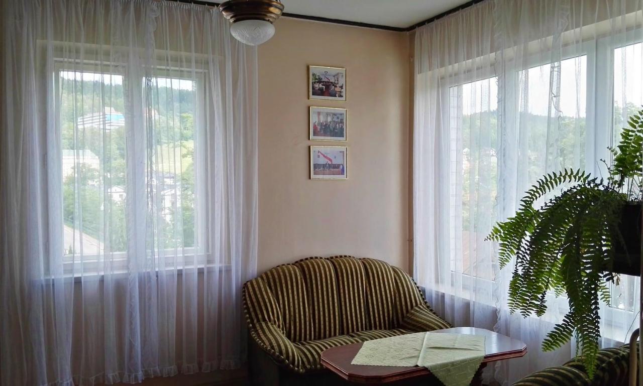 クリニツァ・ズドルイ Domy Wczasowe Tryumfy Bed & Breakfast エクステリア 写真