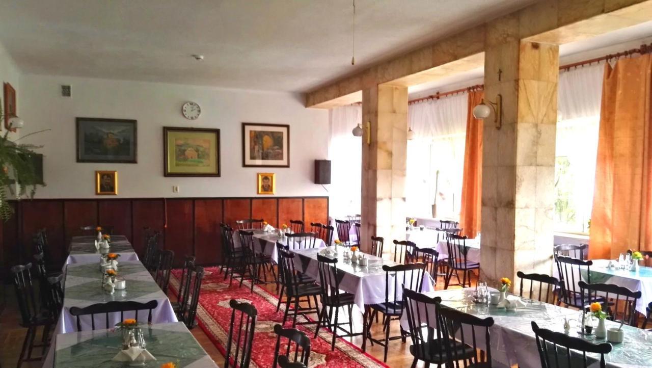 クリニツァ・ズドルイ Domy Wczasowe Tryumfy Bed & Breakfast エクステリア 写真