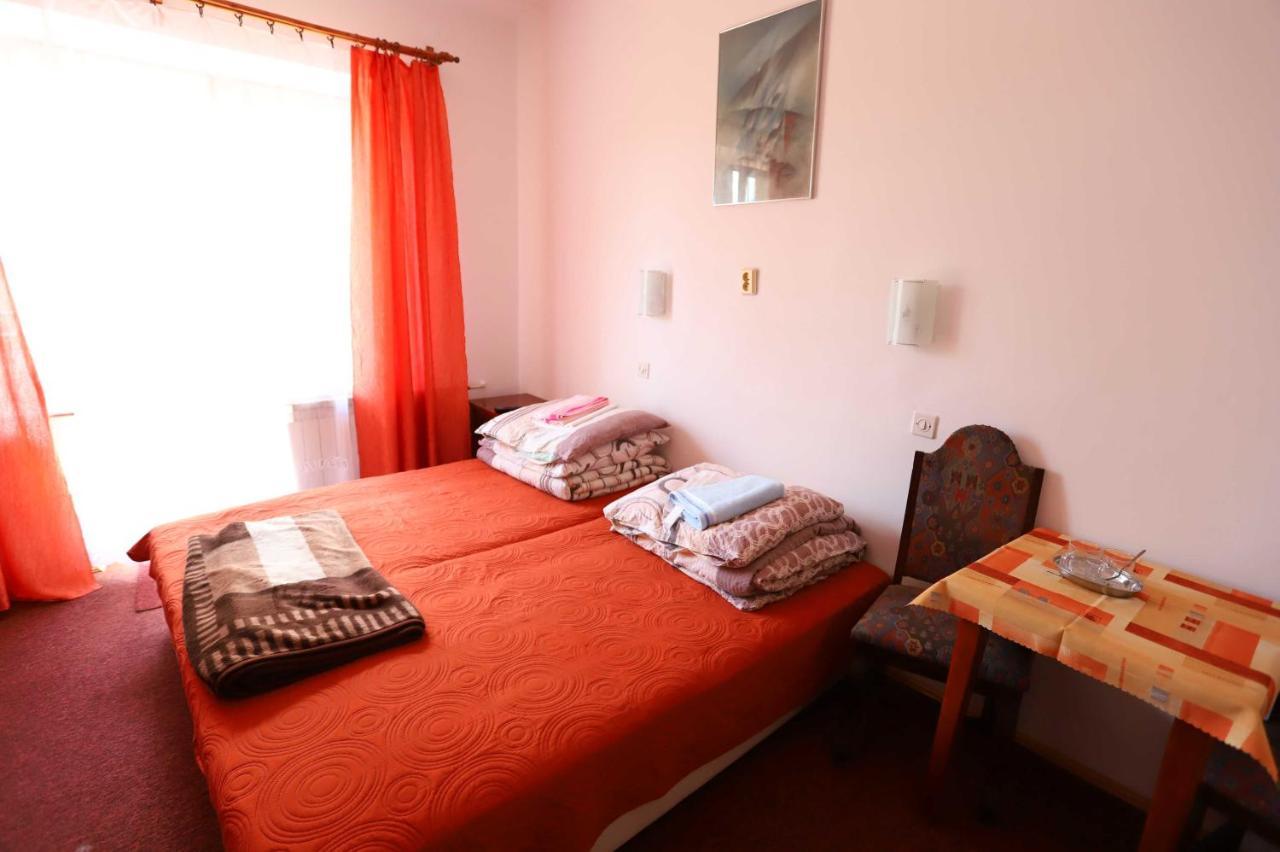 クリニツァ・ズドルイ Domy Wczasowe Tryumfy Bed & Breakfast エクステリア 写真