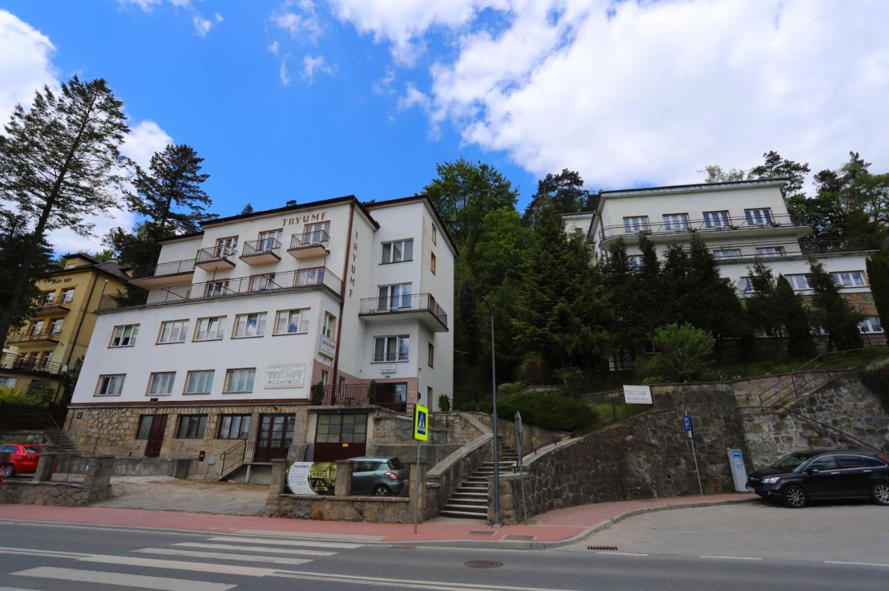 クリニツァ・ズドルイ Domy Wczasowe Tryumfy Bed & Breakfast エクステリア 写真
