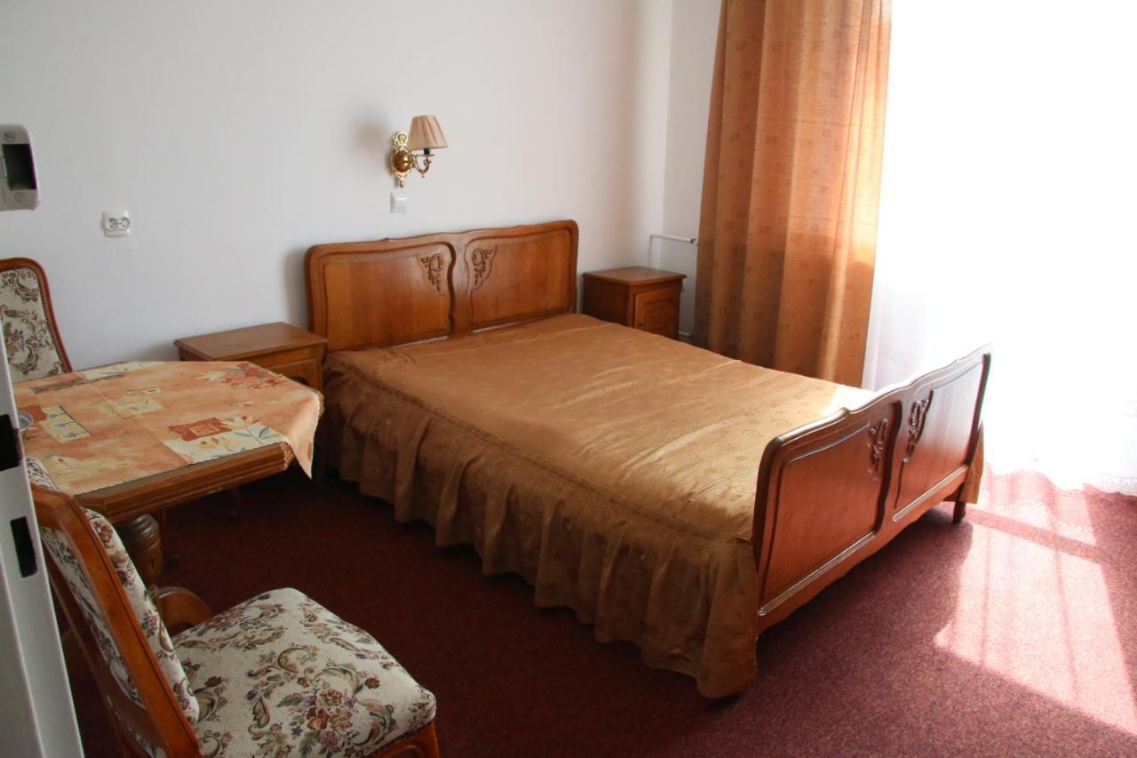 クリニツァ・ズドルイ Domy Wczasowe Tryumfy Bed & Breakfast エクステリア 写真