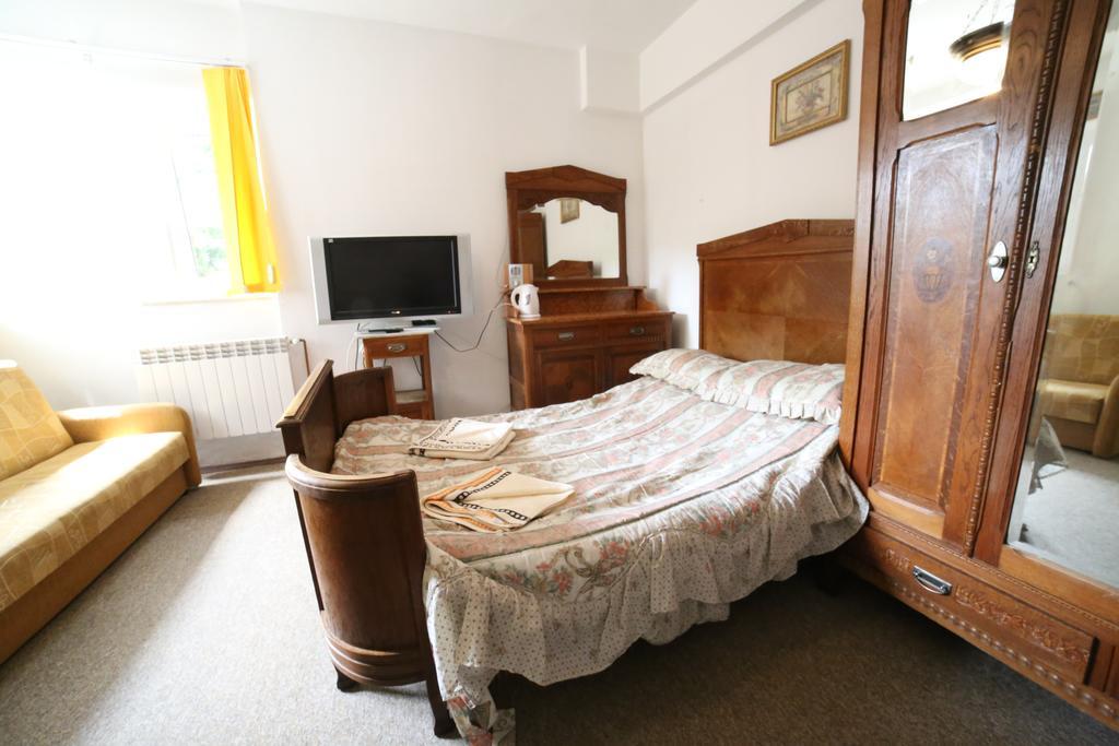 クリニツァ・ズドルイ Domy Wczasowe Tryumfy Bed & Breakfast 部屋 写真