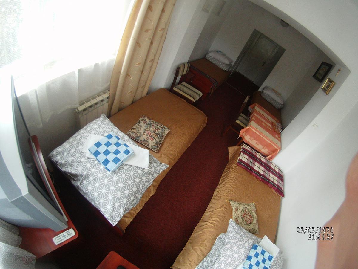 クリニツァ・ズドルイ Domy Wczasowe Tryumfy Bed & Breakfast エクステリア 写真