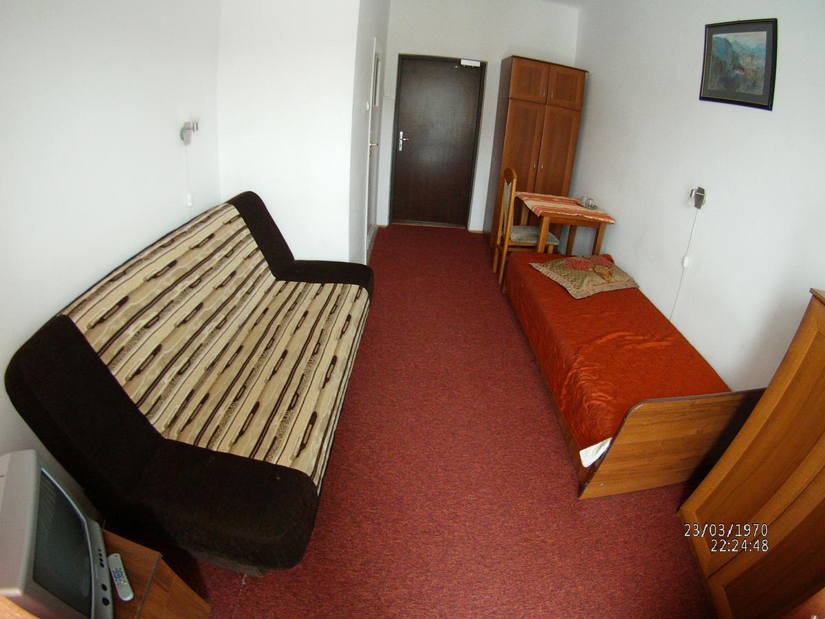クリニツァ・ズドルイ Domy Wczasowe Tryumfy Bed & Breakfast エクステリア 写真