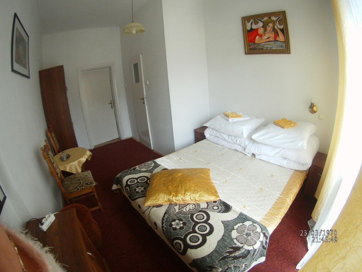 クリニツァ・ズドルイ Domy Wczasowe Tryumfy Bed & Breakfast エクステリア 写真