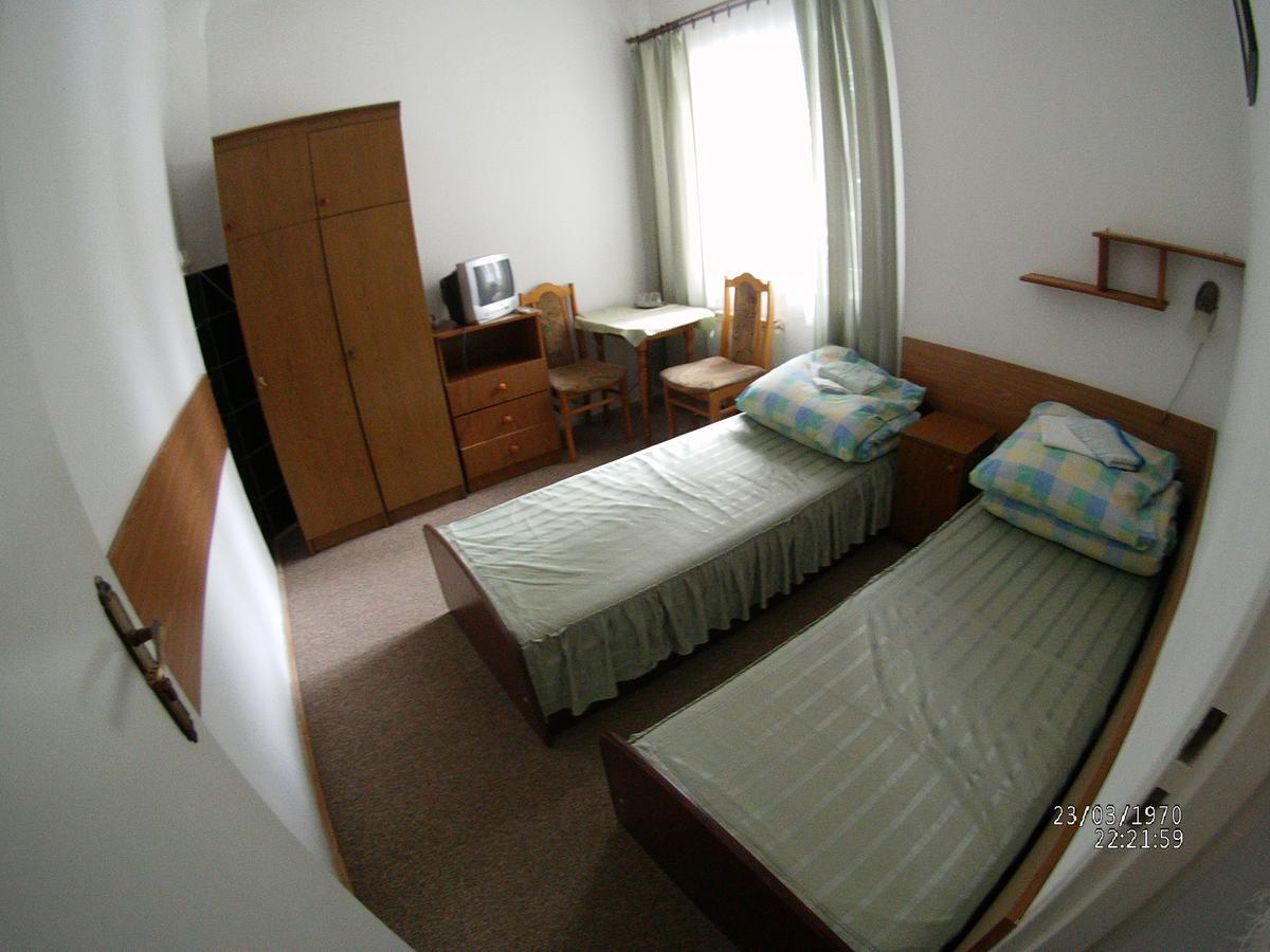 クリニツァ・ズドルイ Domy Wczasowe Tryumfy Bed & Breakfast エクステリア 写真
